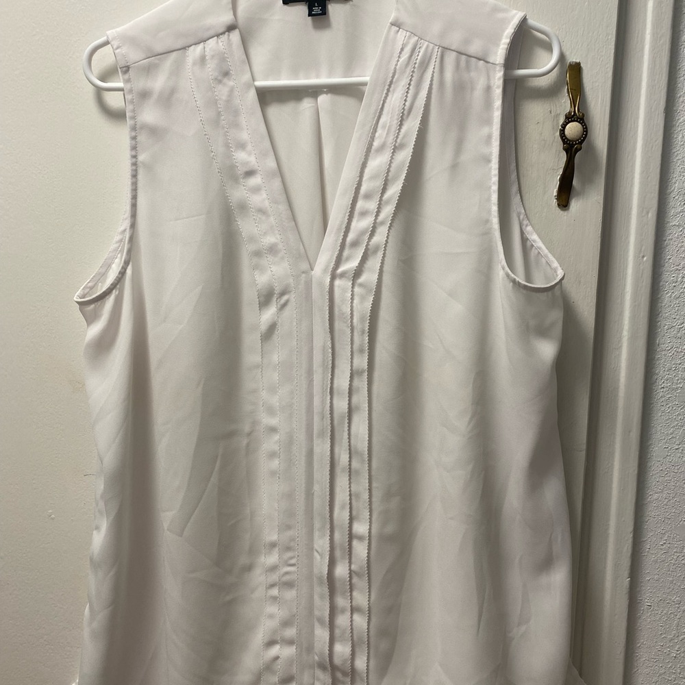 New tank top. Size L.